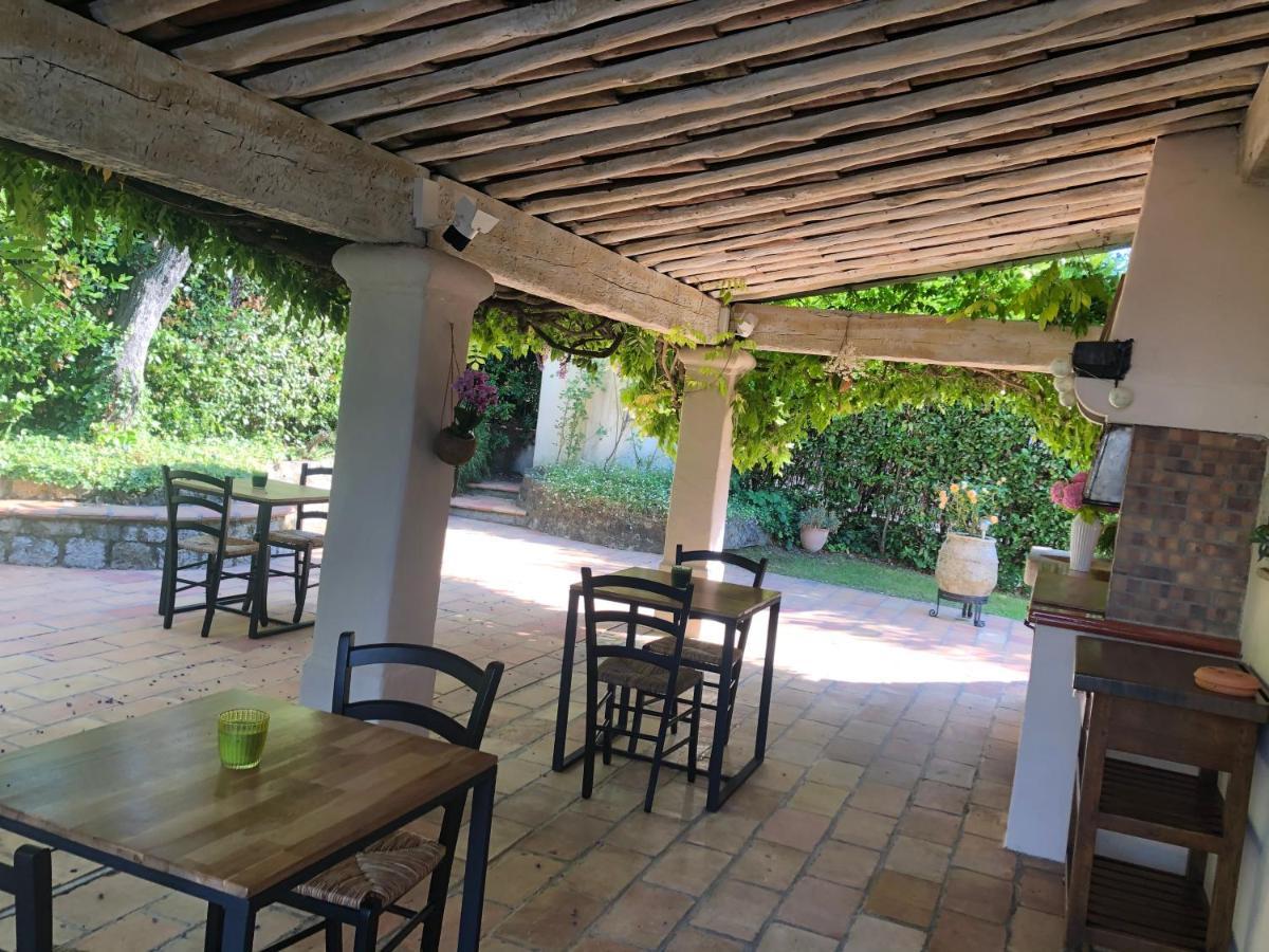Le Mas de la Source Bed and Breakfast Mougins Exterior foto
