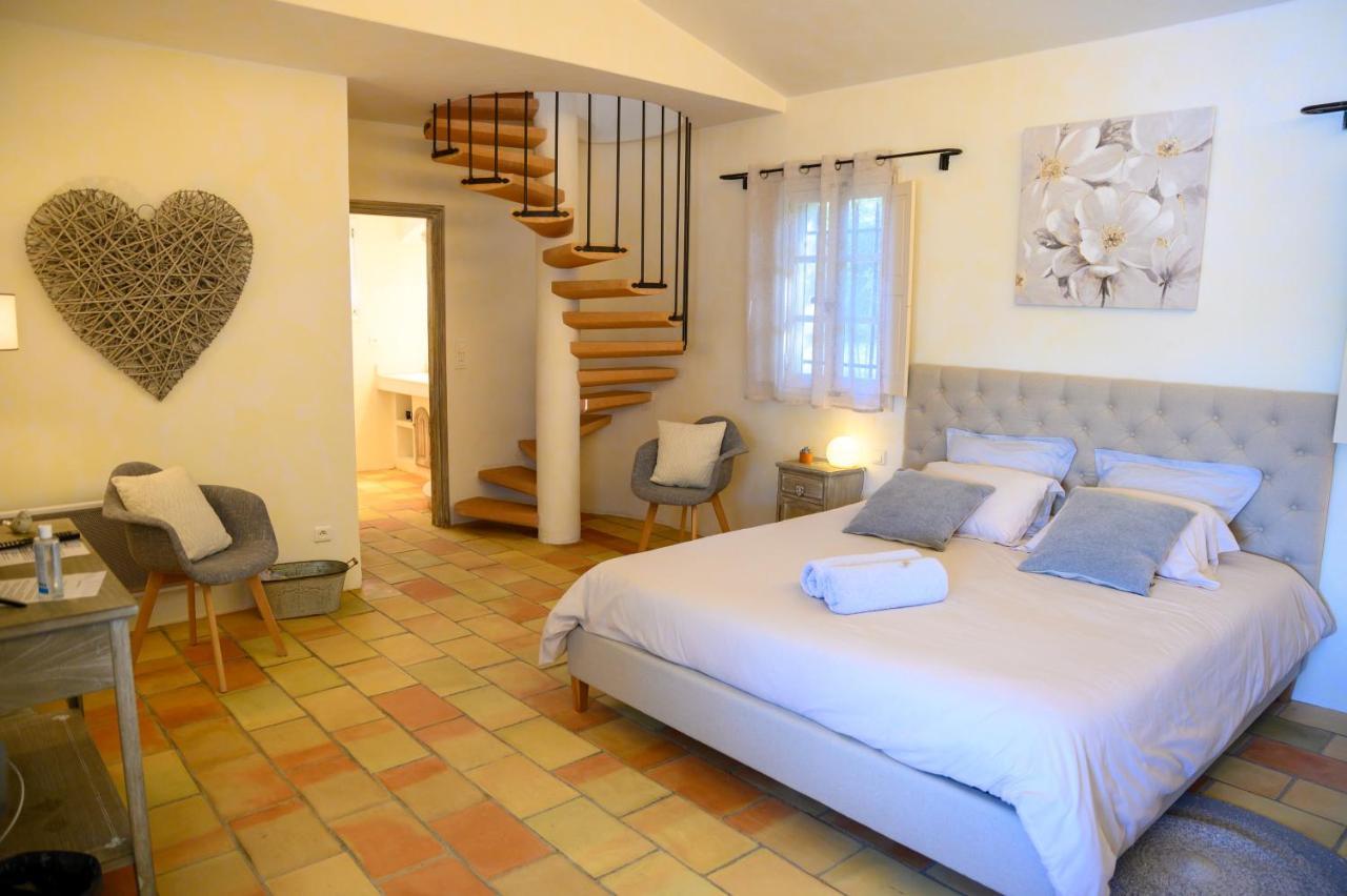 Le Mas de la Source Bed and Breakfast Mougins Exterior foto