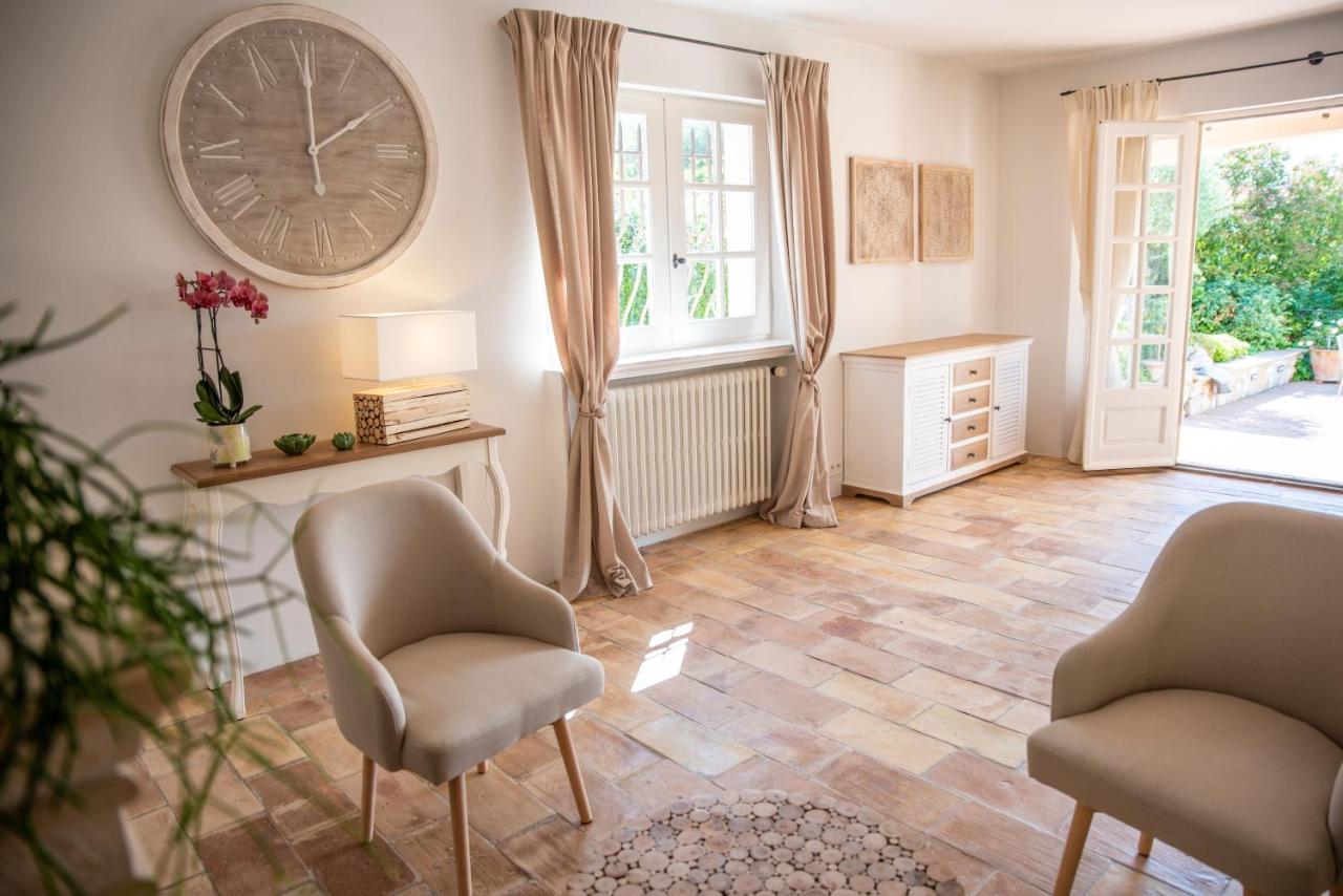 Le Mas de la Source Bed and Breakfast Mougins Exterior foto